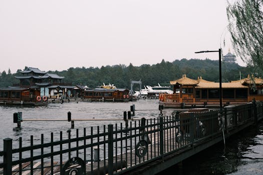 Čínský disident obrátil: Západ by neměl kritizovat Čínu